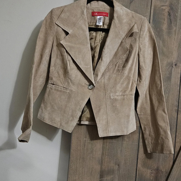 Anne Klein vintage suede 100% leather light tan blazer. Size PS - Picture 2 of 9